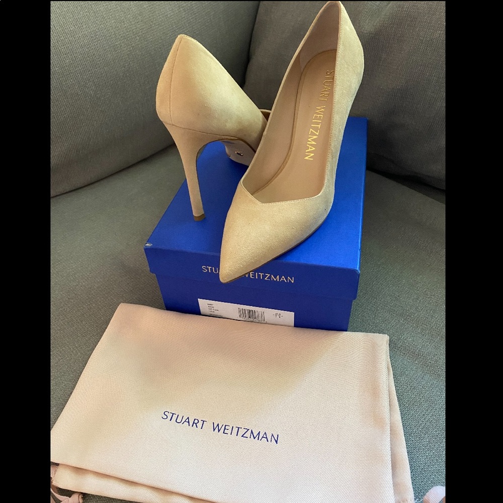 Stewart Weitzman Anny pump size 9